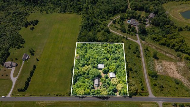 1658 66th Street, Fennville, MI 49408