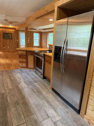 1658 66th Street, Fennville, MI 49408