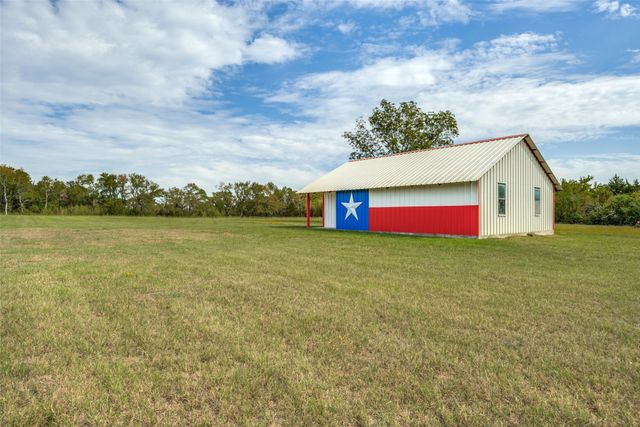 279 Lakeview Drive, Denison, TX 75020