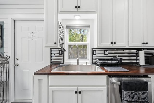 401 Holley King Road, Defuniak Springs, FL 32433