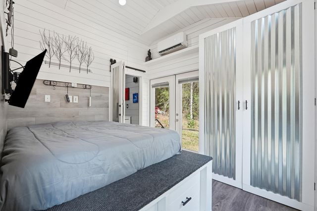 401 Holley King Road, Defuniak Springs, FL 32433