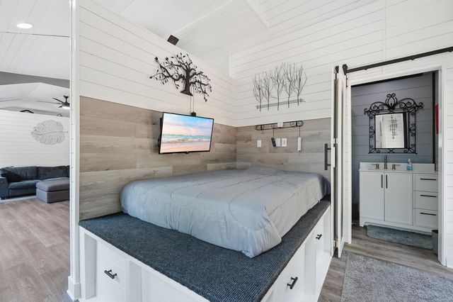 401 Holley King Road, Defuniak Springs, FL 32433