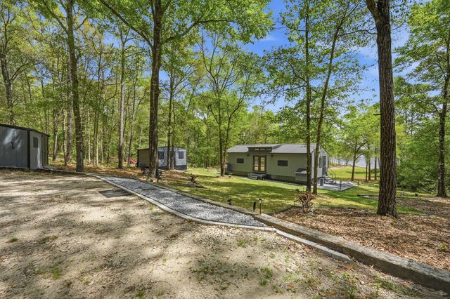 401 Holley King Road, Defuniak Springs, FL 32433