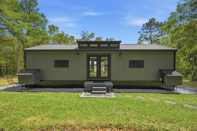 401 Holley King Road, Defuniak Springs, FL 32433