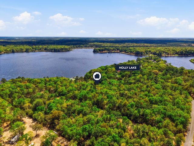401 Holley King Road, Defuniak Springs, FL 32433