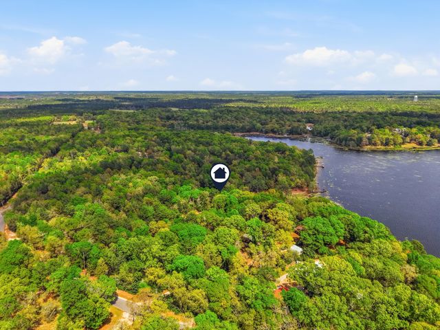 401 Holley King Road, Defuniak Springs, FL 32433