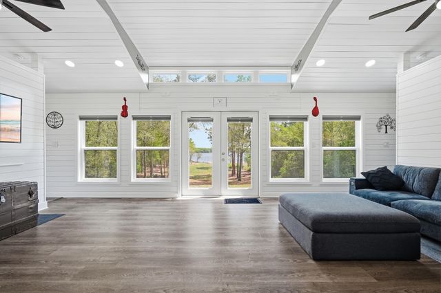 401 Holley King Road, Defuniak Springs, FL 32433