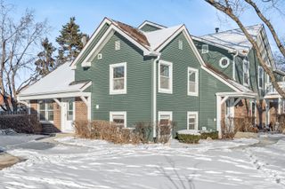 2764 Weeping Willow Drive A, Lisle, IL 60532