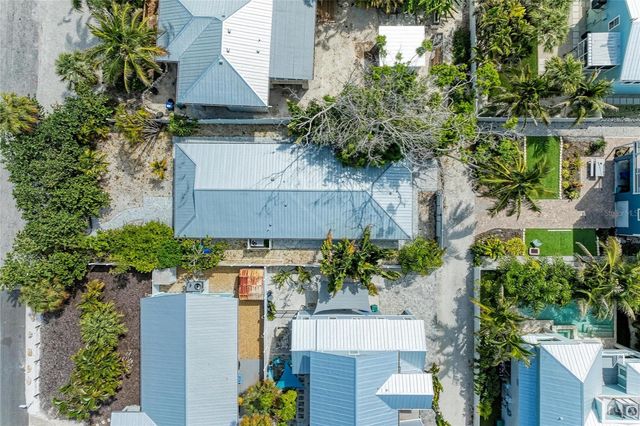 580 LINLEY STREET, Longboat Key, FL 34228