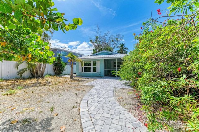 580 LINLEY STREET, Longboat Key, FL 34228