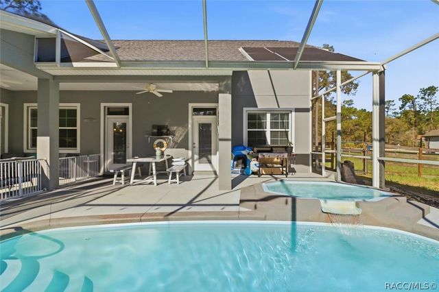 16146 Magnolia Warbler Road, Weeki Wachee, FL 34614