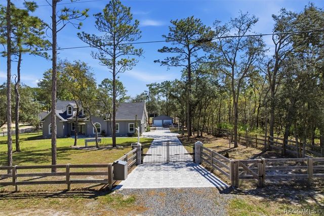 16146 Magnolia Warbler Road, Weeki Wachee, FL 34614