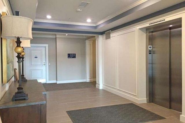 22 Farmstead Ln 407, Sudbury, MA 01776