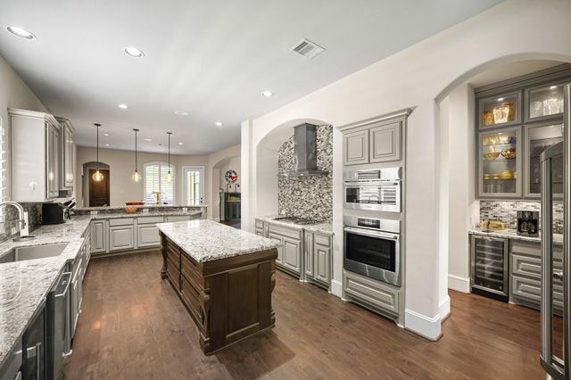 915 Windsor Woods Lane, Katy, TX 77494