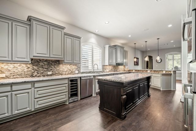 915 Windsor Woods Lane, Katy, TX 77494