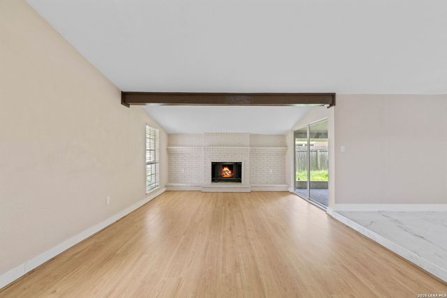 5001 WEDGEWOOD DR, Schertz, TX 78108