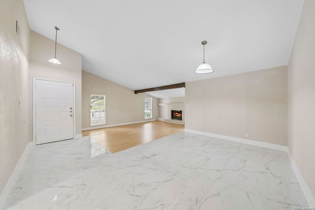 5001 WEDGEWOOD DR, Schertz, TX 78108