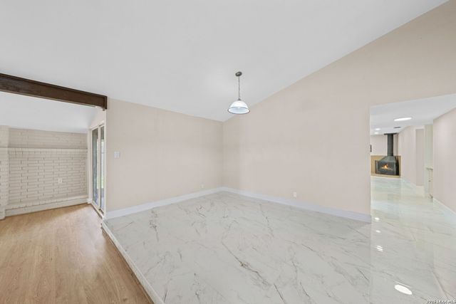 5001 WEDGEWOOD DR, Schertz, TX 78108