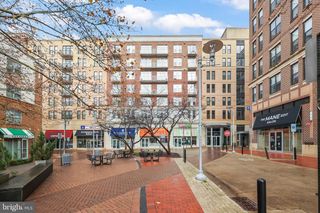 444 W BROAD ST #504, Falls Church, VA 22046