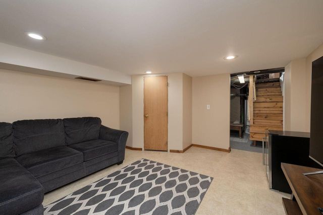 1653 Redfield STREET, La Crosse, WI 54601