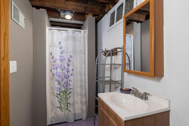 1653 Redfield STREET, La Crosse, WI 54601