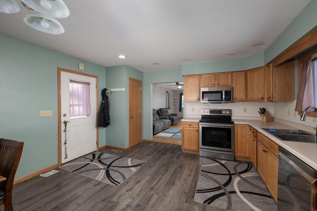 1653 Redfield STREET, La Crosse, WI 54601