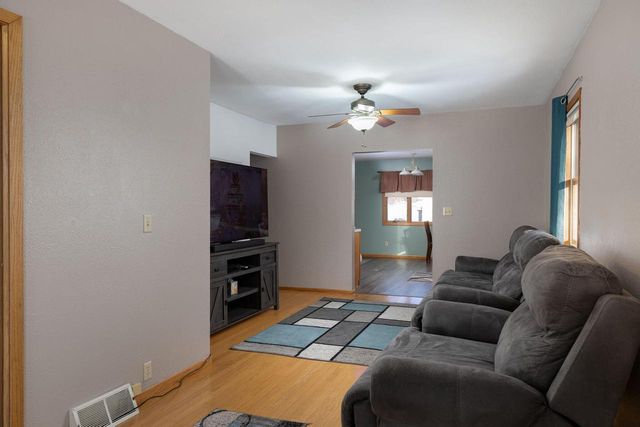 1653 Redfield STREET, La Crosse, WI 54601