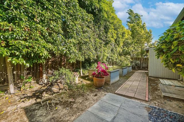 330 Hillview Drive, Fremont, CA 94536