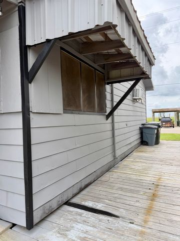 1117 Four Point Rd, Dulac, LA 70353