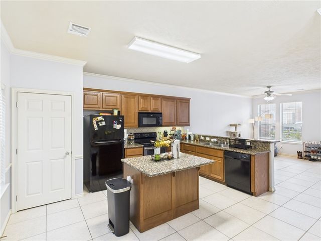 138 Forest Drive, College Station, TX 77840