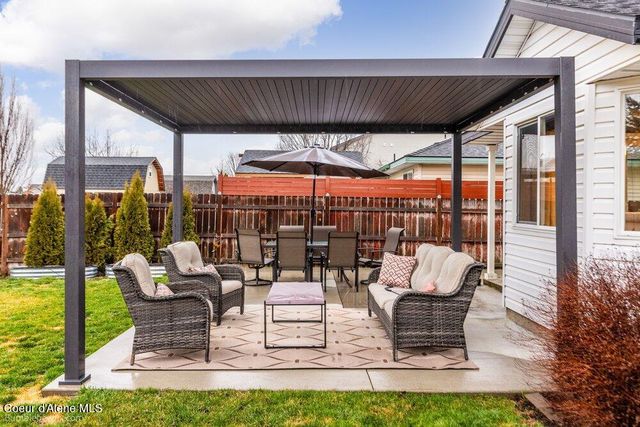 3648 White Sands Ln LN, Post Falls, ID 83854