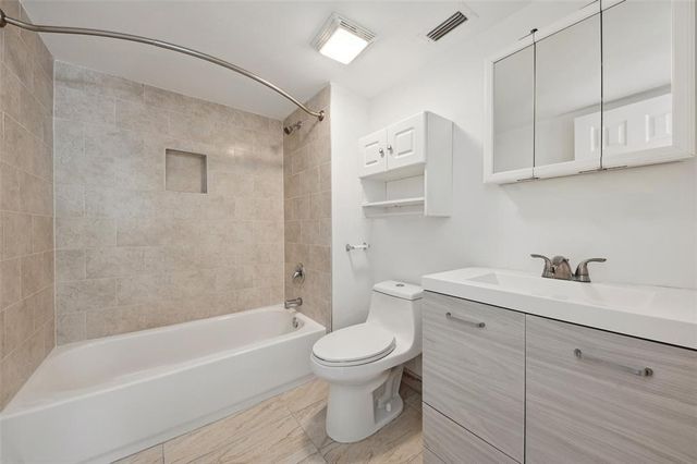 4501 NE 21ST 109, Fort Lauderdale, FL 33308