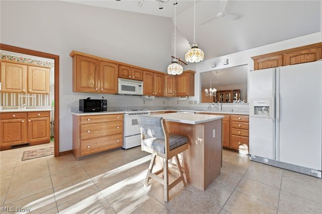 19292 Charter Lane, Strongsville, OH 44149