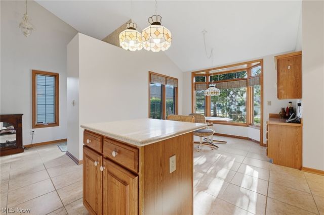 19292 Charter Lane, Strongsville, OH 44149