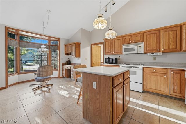 19292 Charter Lane, Strongsville, OH 44149