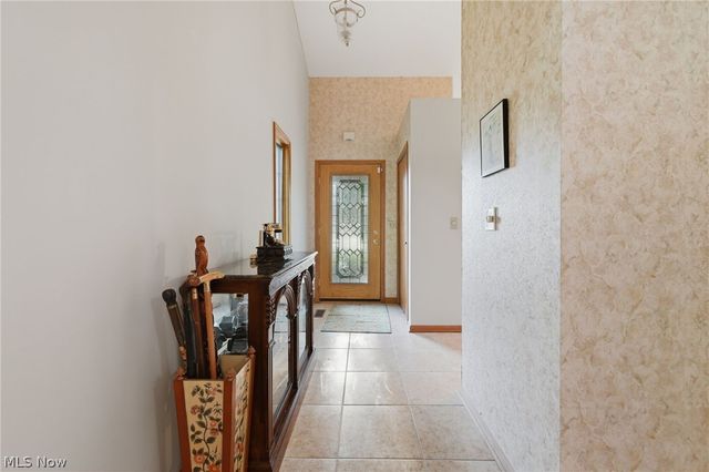 19292 Charter Lane, Strongsville, OH 44149