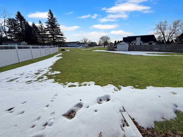 1956 Retzlaff Drive, Reedsburg, WI 53959