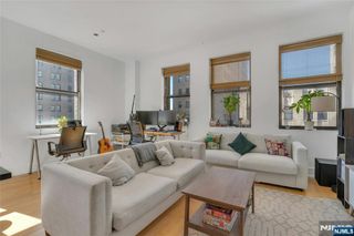4 Beacon Way 521, Jersey City, NJ 07304