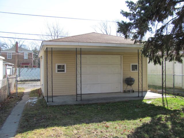 14219 S Wabash Avenue, Riverdale, IL 60827