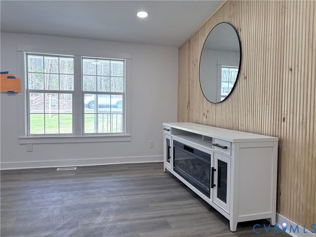 12120 Norway Rd, Ruther Glen, VA 22546