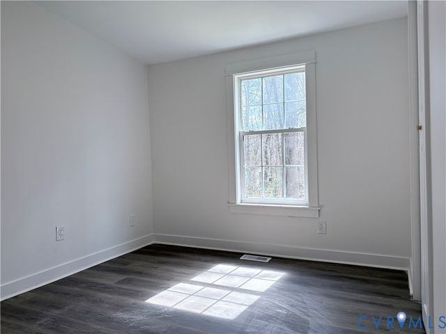 12120 Norway Rd, Ruther Glen, VA 22546