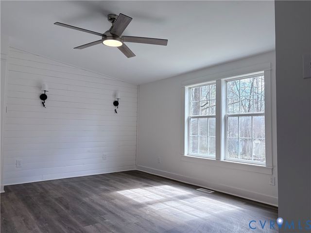 12120 Norway Rd, Ruther Glen, VA 22546