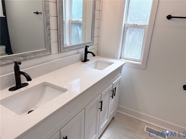 12120 Norway Rd, Ruther Glen, VA 22546