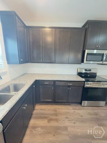 145 Guana Lane, Bloomingdale, GA 31302