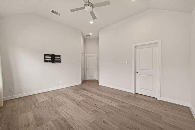 5228 Schuler Street, Houston, TX 77007