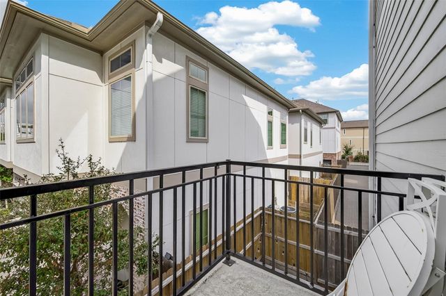 5228 Schuler Street, Houston, TX 77007