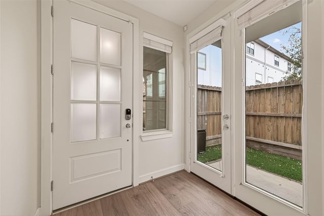 5228 Schuler Street, Houston, TX 77007