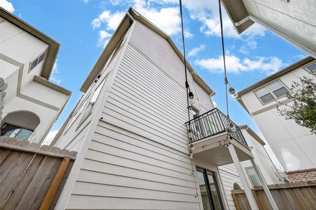 5228 Schuler Street, Houston, TX 77007