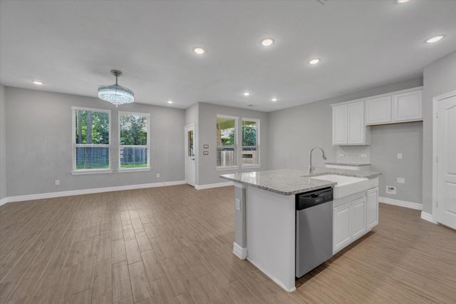 607 Spotted Sunfish Drive, Conroe, TX 77318