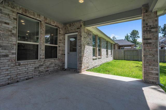 607 Spotted Sunfish Drive, Conroe, TX 77318